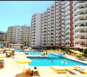 Praia Da Rocha Com Piscina